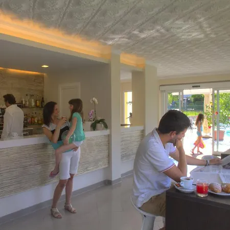 Hotell Casella Pietra Ligure